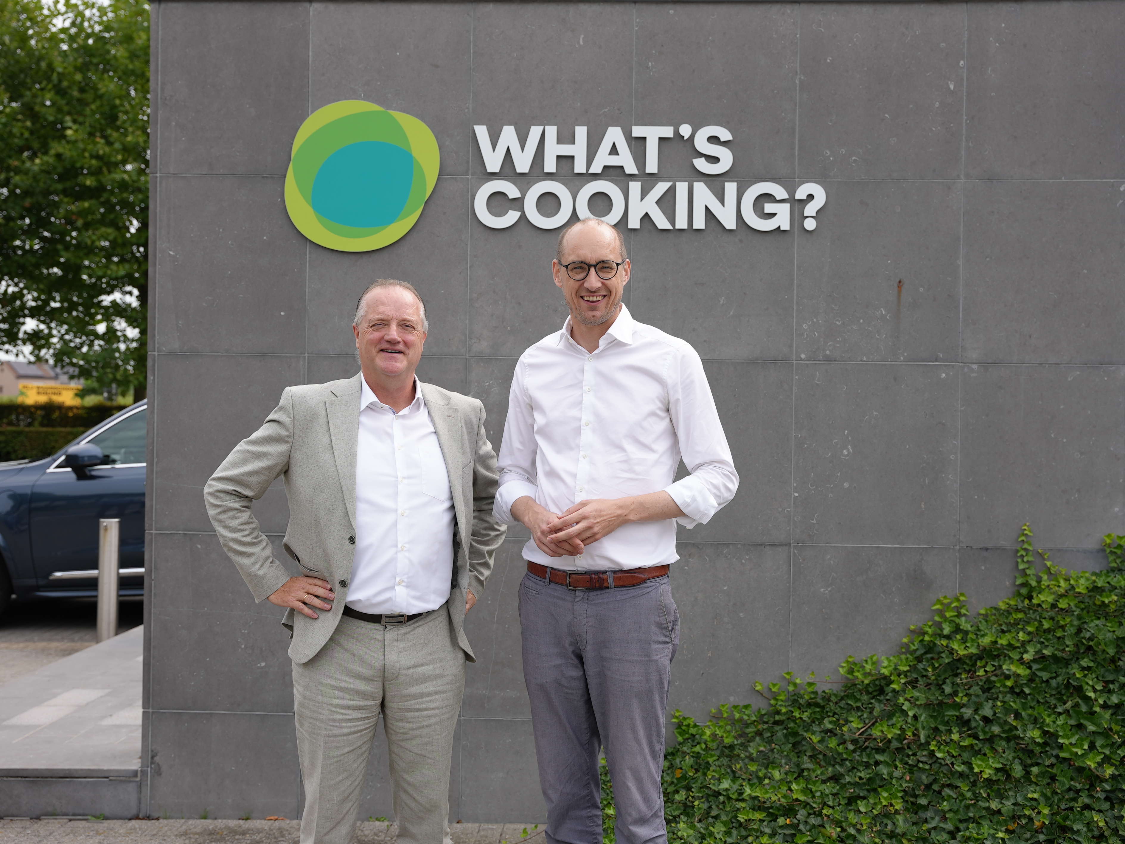 Vicepremier Vincent Van Peteghem bezoekt fabriek van What’s Cooking? in Lievegem