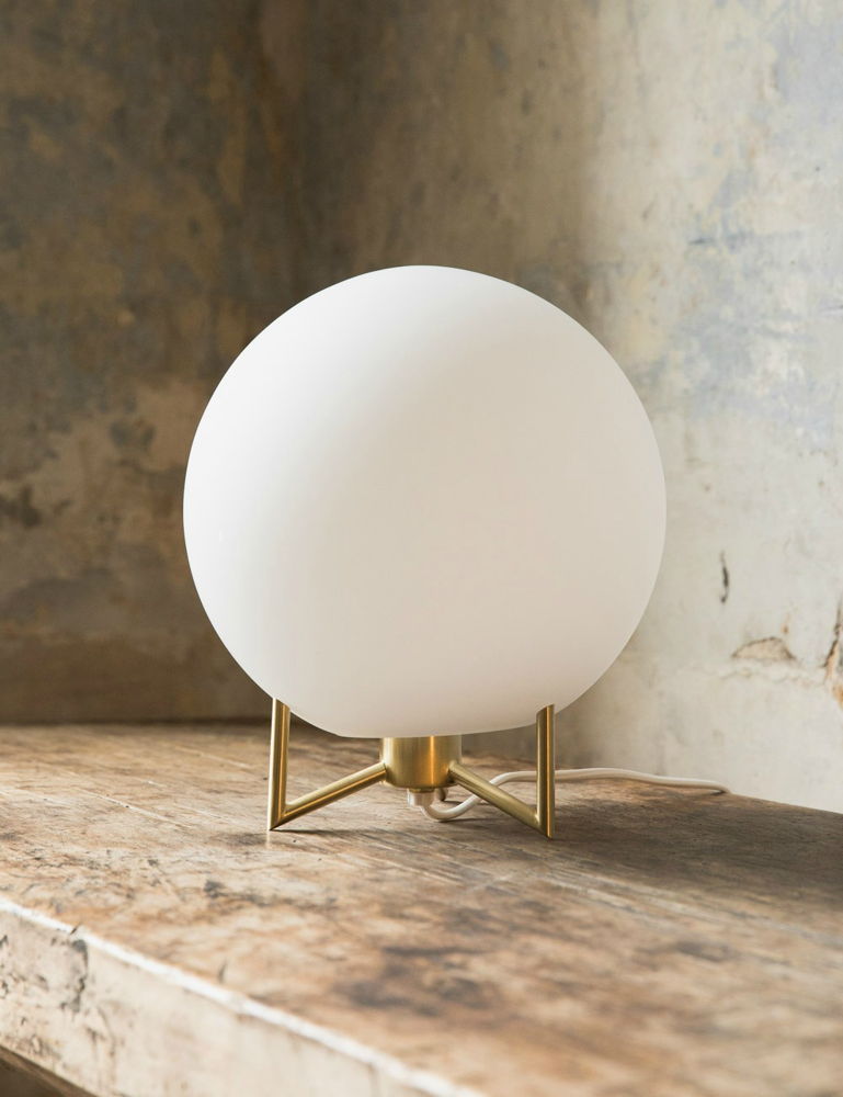 Milan Large Globe Table Lamp
£95.00