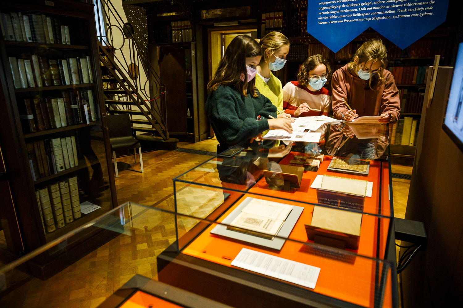 Workshop Heldenflix in de Erfgoedbibliotheek Hendrik Conscience | Foto door Victoriano Moreno