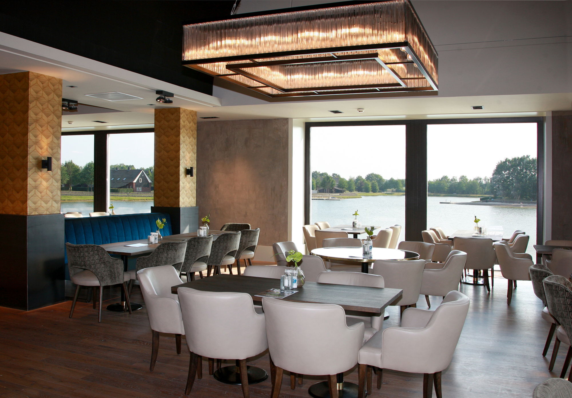 Uitzicht Grand Cafe Hof van Saksen