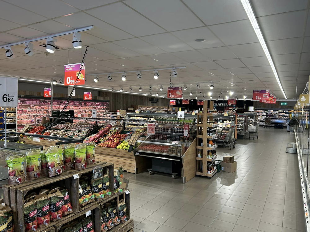 Carrefour shop 4