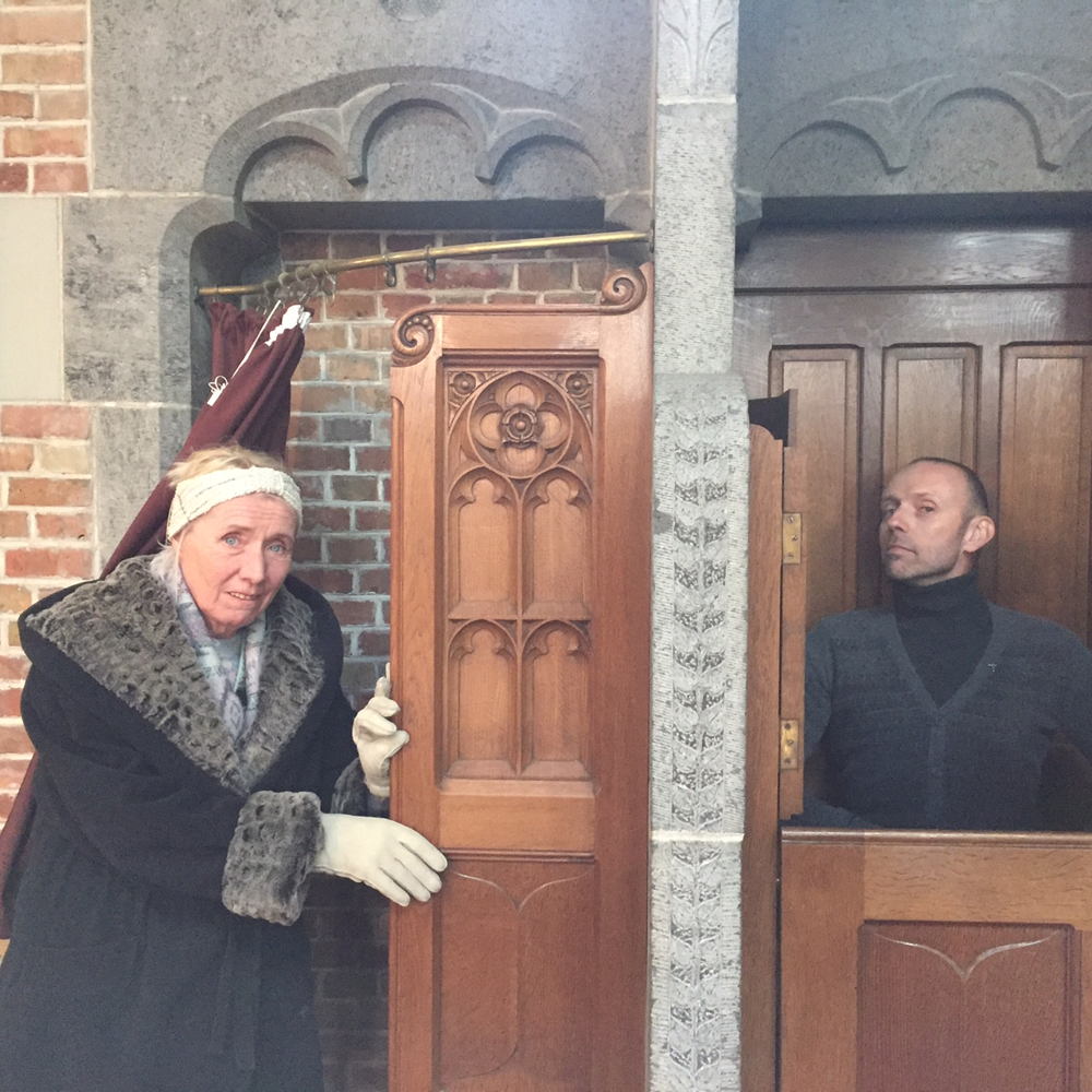 Ria en meneer pastoor (Sien Eggers en Günther Lesage)
(c) VRT