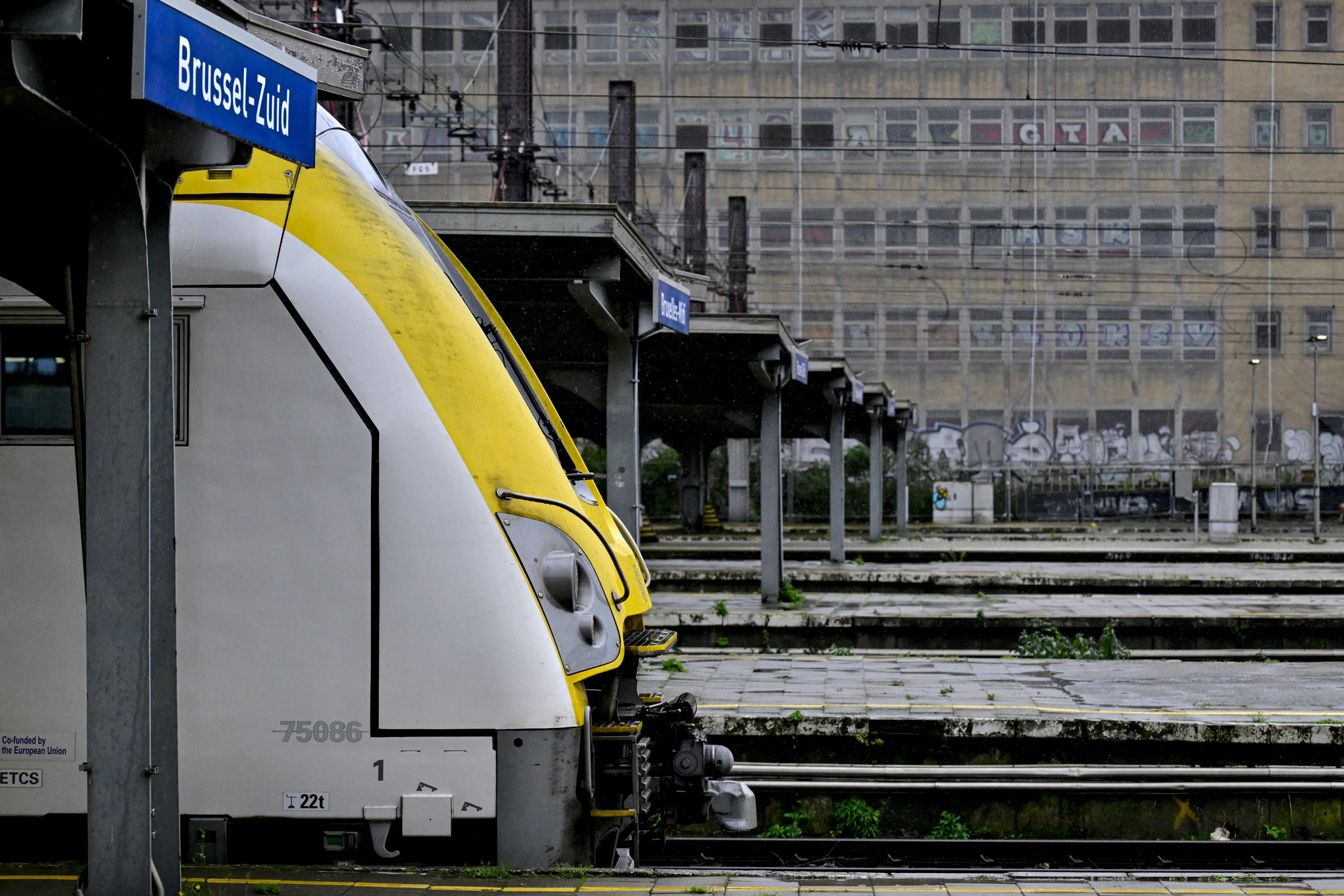 Belgian rail network now fully fitted with ‘cruise control for trains’