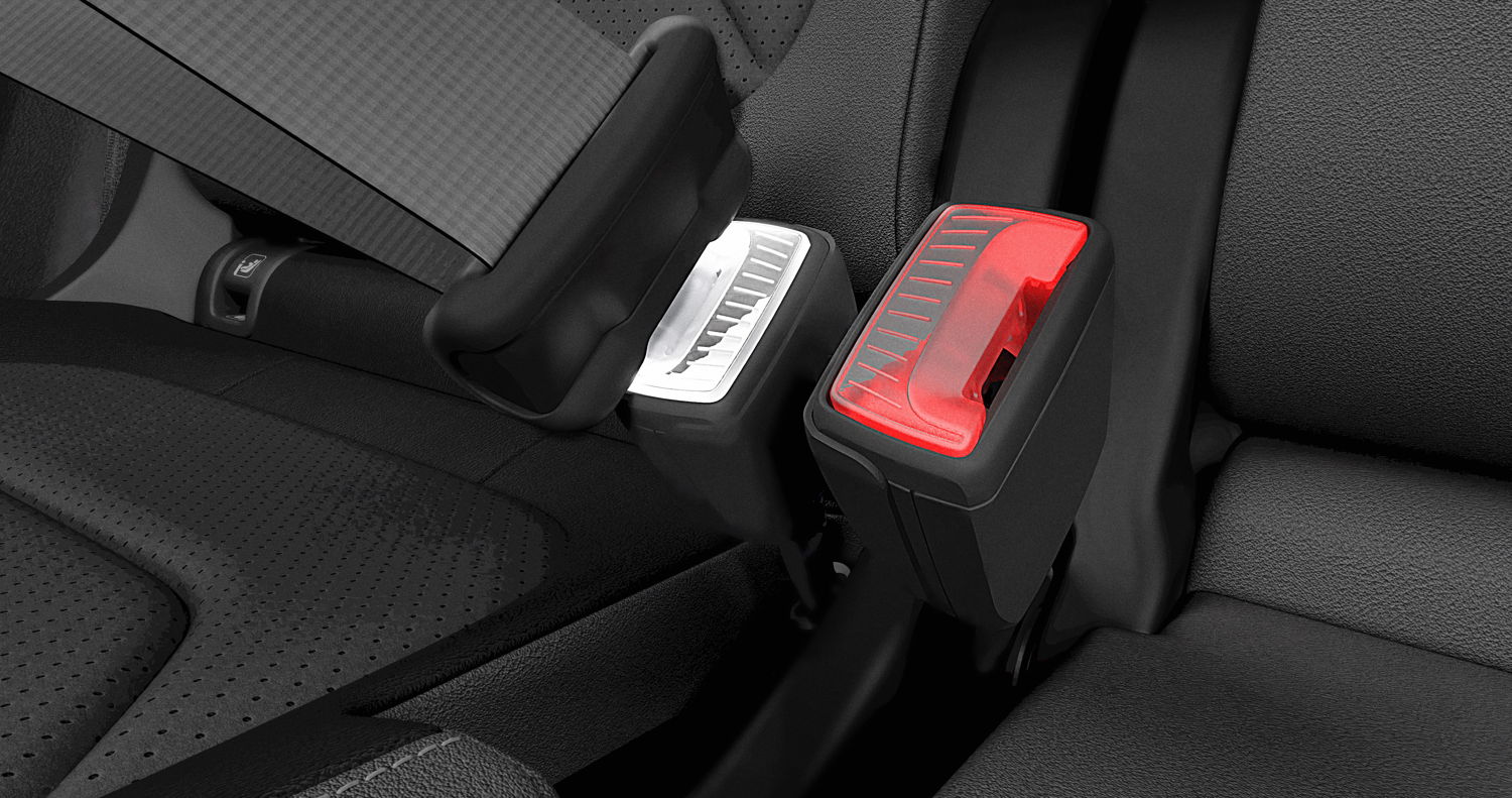 ŠKODA's patented illuminated seat belt buckles make it easier to fasten the seat belt in the dark.