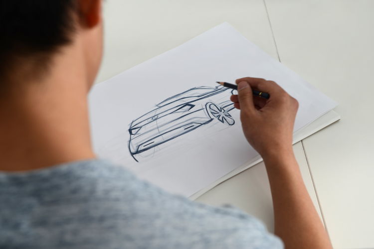 The new student car was designed in collaboration
with students from the ŠKODA Vocational School
and interns from the Design department under
supervision of experienced designers.