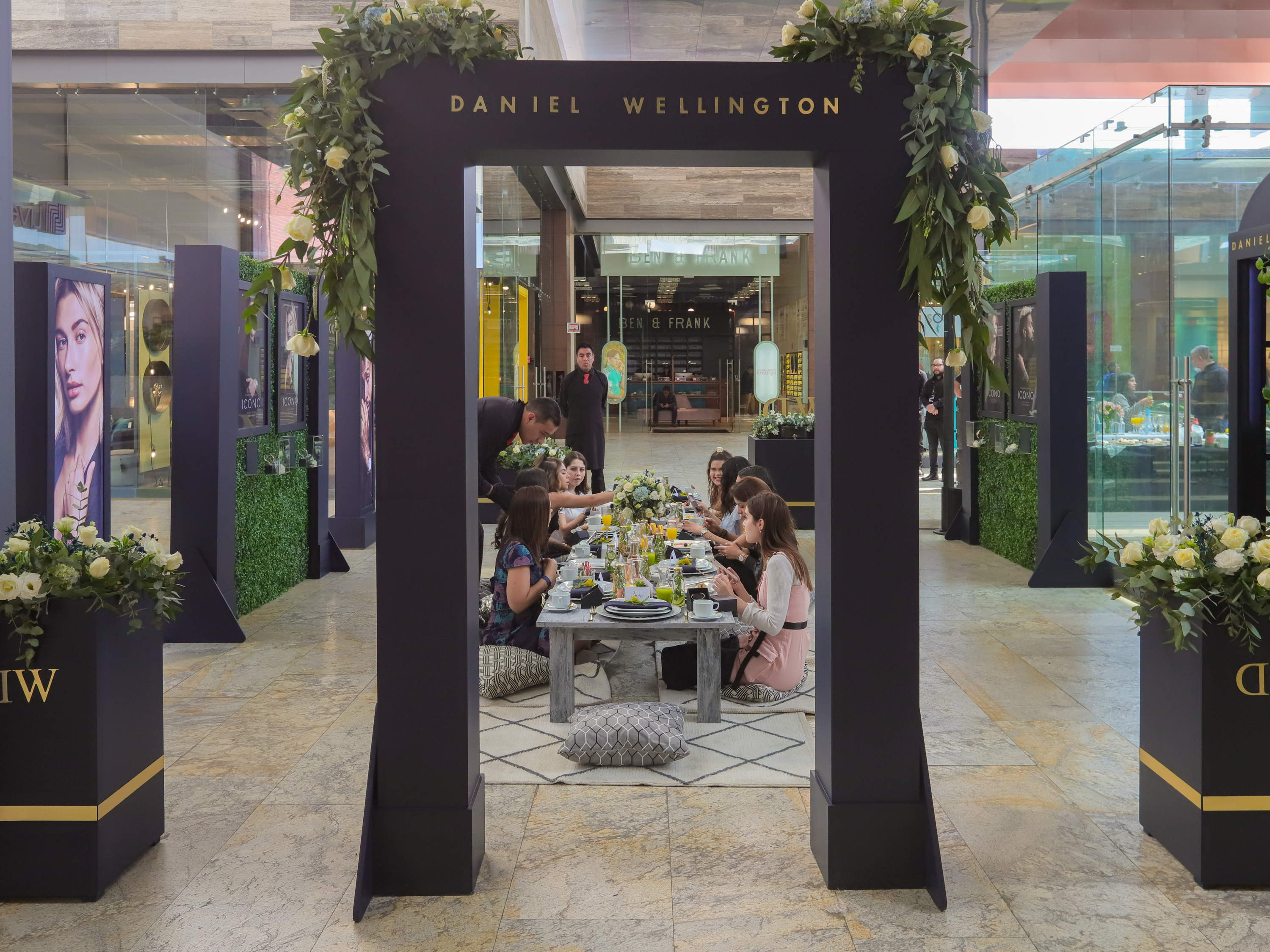 DANIEL WELLINGTON FESTEJA LA APERTURA DE SU TERCERA TIENDA EN MÉXICO