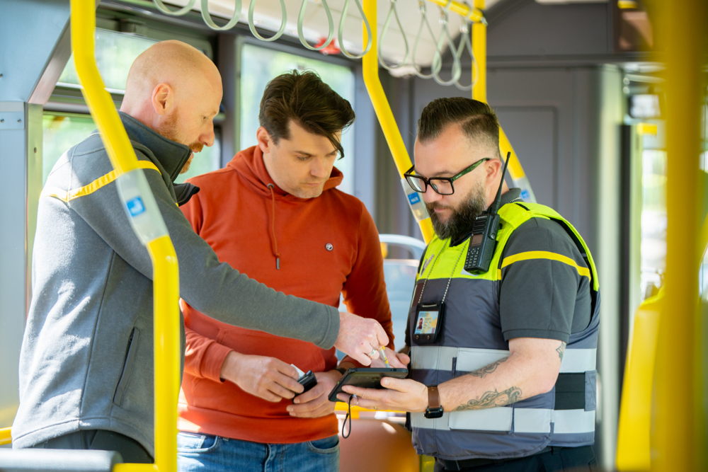 Controleurs en reiziger