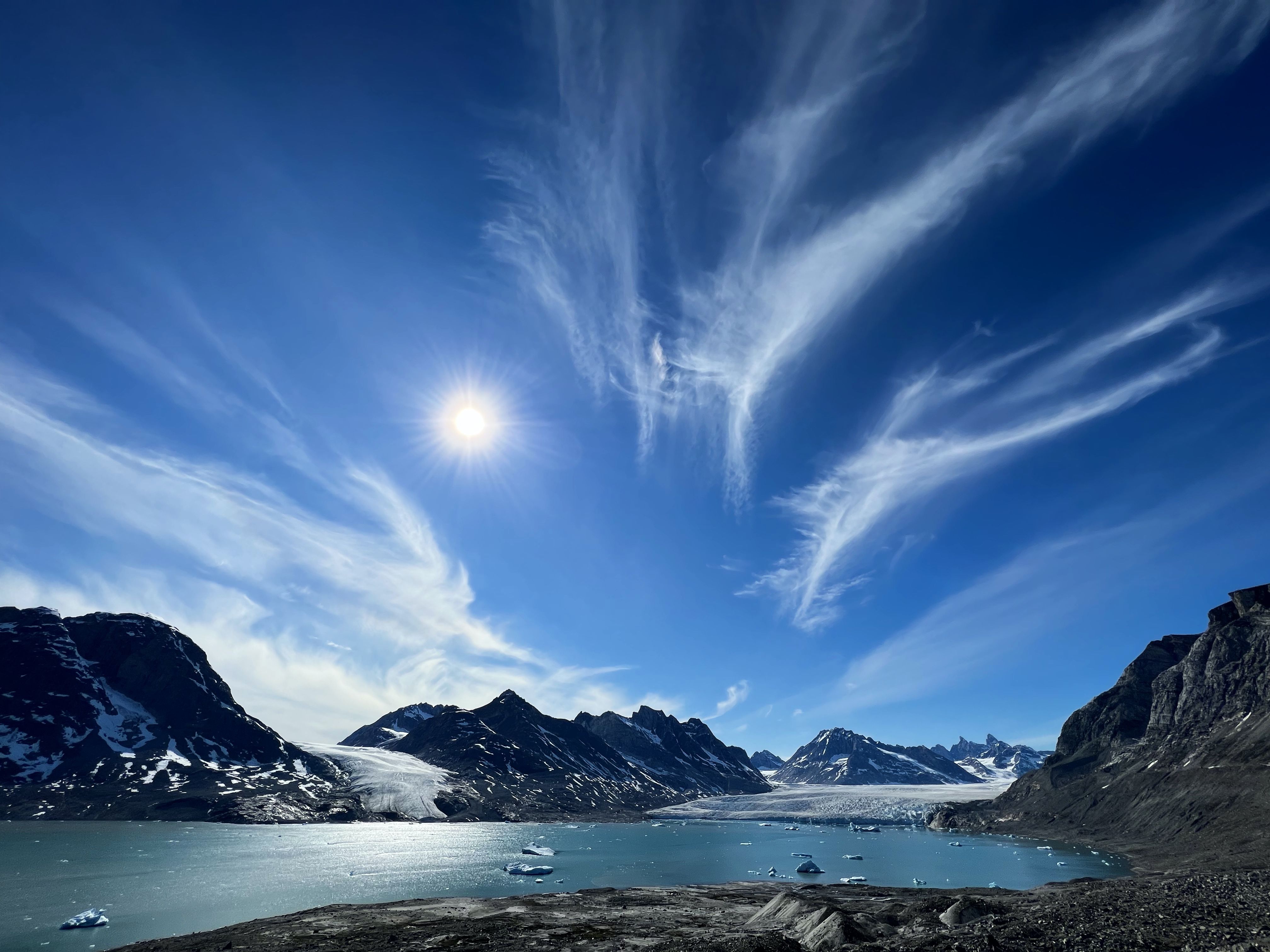 Glaciar Karaale ​ ​ ​ (Foto cortesia de Thomas Rex Beverly)