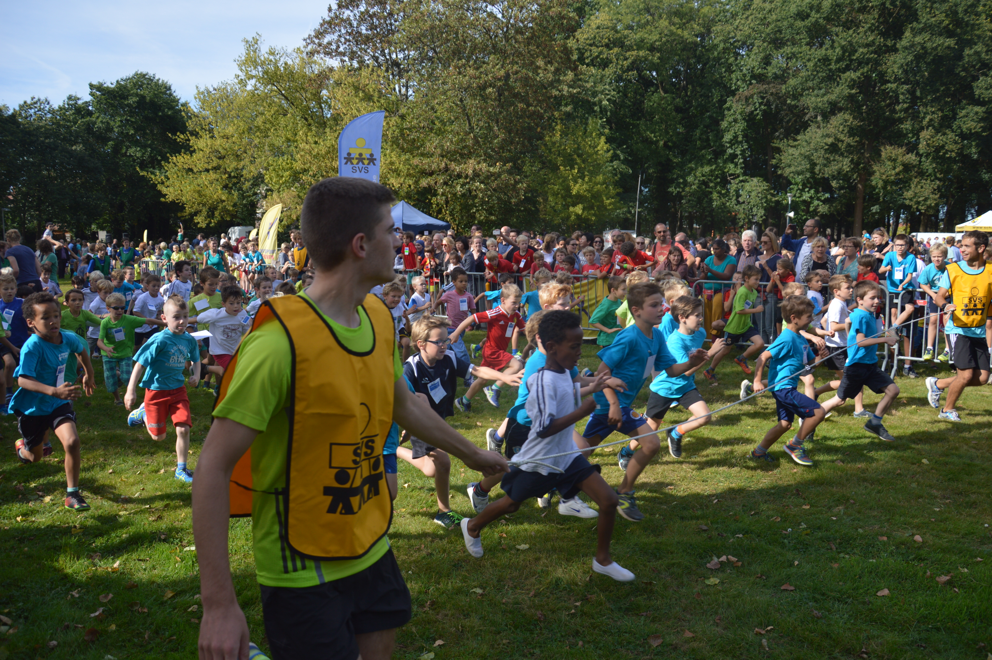 Meer dan 1.000 leerlingen maken zich klaar voor Leuvense Scholenveldloop op 27 september