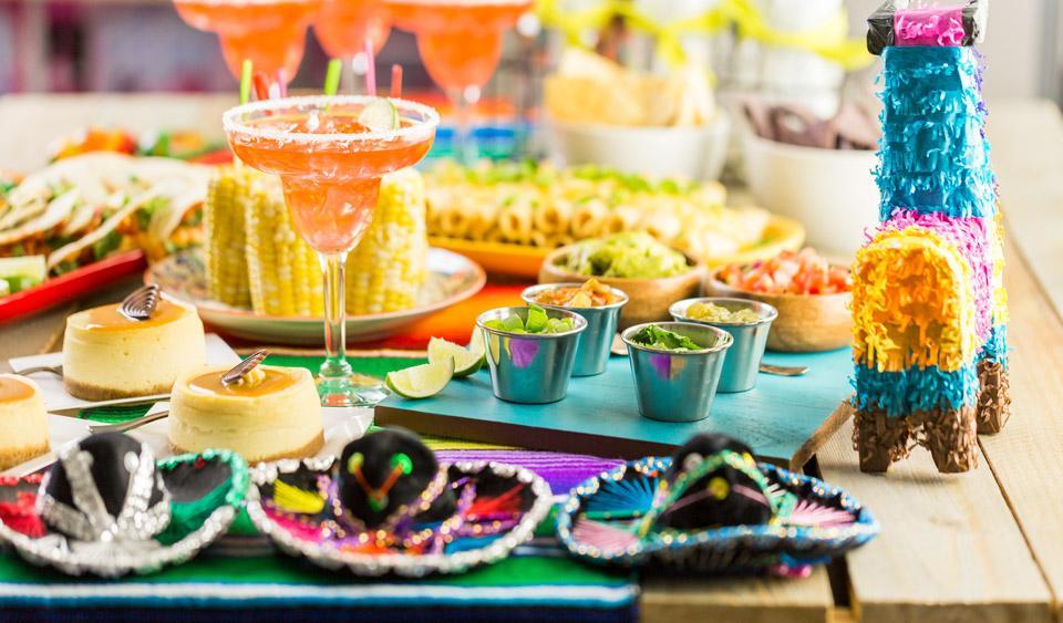 Tips para llenar de buena vibra tu fiesta mexicana