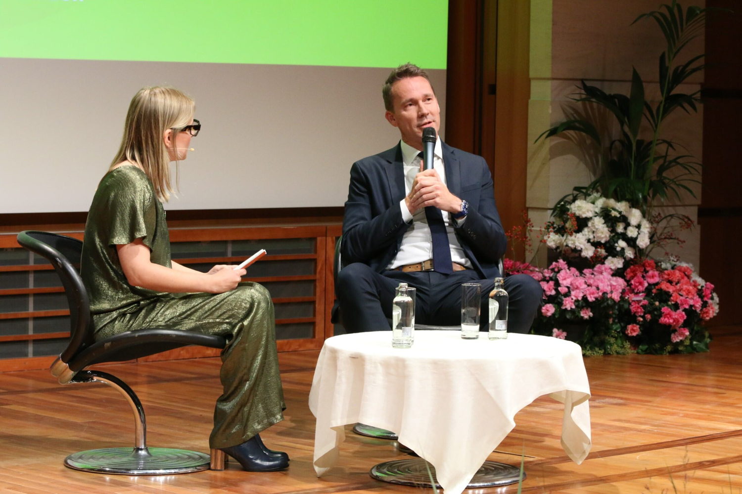 Sofagesprek met minister Jo Brouns