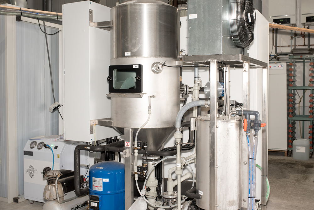 In de kookketels wordt het water onder vacuüm verwarmd, hierdoor is er minder energie nodig om het water op temperatuur te krijgen (Credit: Puck van Elswijk Fotografie) In de kookketels wordt het water onder vacuüm verwarmd, hierdoor is er minder energie nodig om het water op temperatuur te krijgen (Credit: Puck van Elswijk Fotografie)