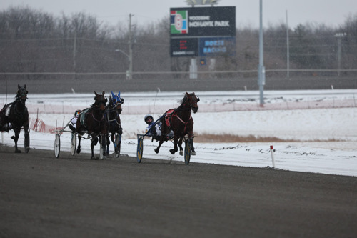 Woodbine Mohawk Park moves Friday qualifiers to 10:30 a.m.