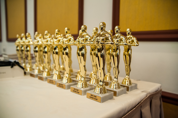 Comunicat: O nouă cultură de business premiată cu Oscar