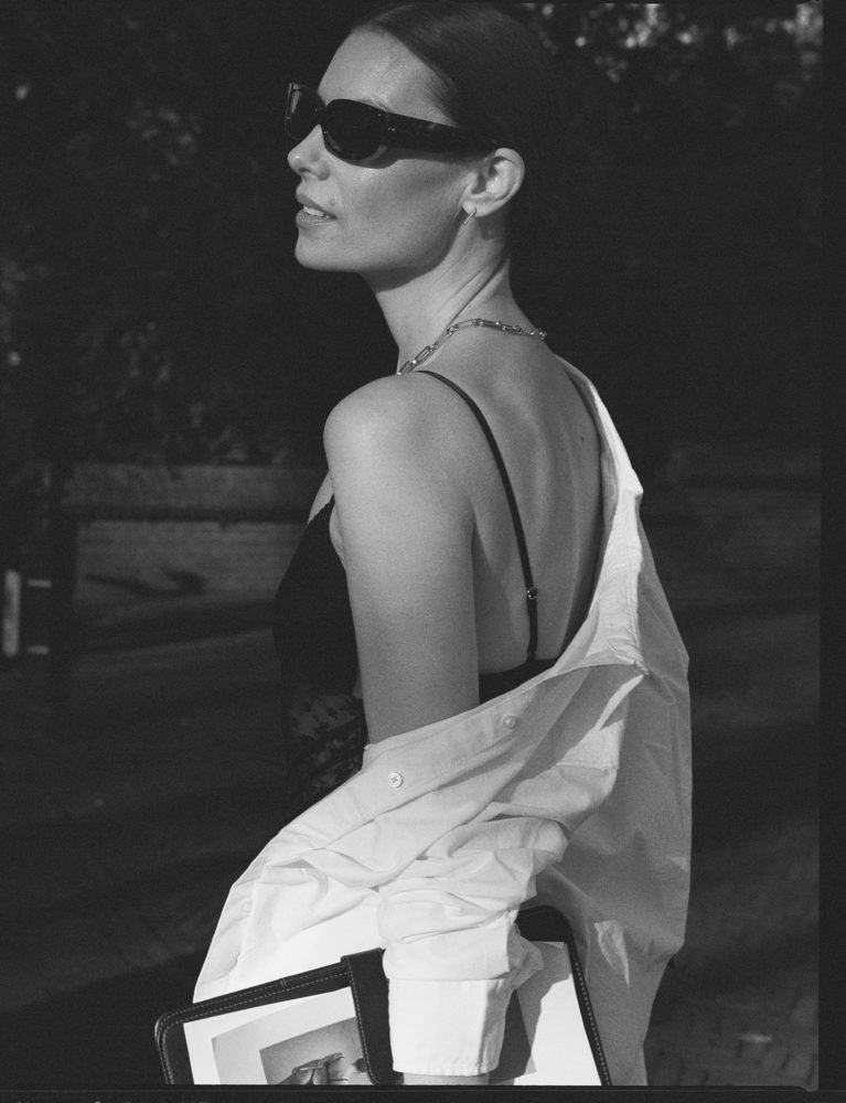 HUNKEMÖLLER_SS25_M25_Q1_FAWIY_HELLA_CAVIAR_COCO_SIGNATUREBODY_410701020011_BW