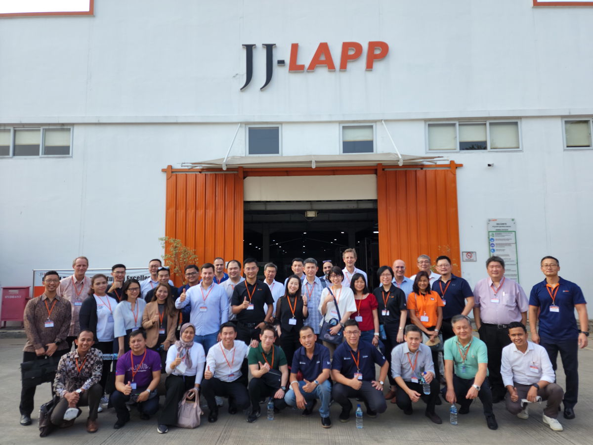 JJ-LAPP and the LAPP APAC management teams visited JJ-LAPP’s plant at Tangerang.