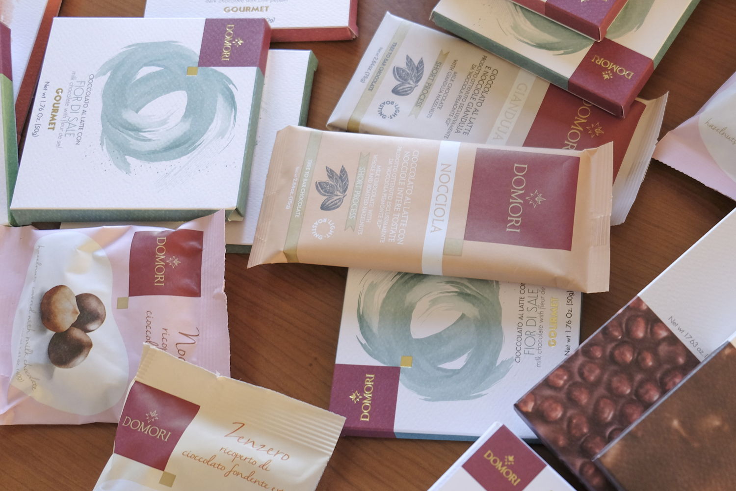 The new eco-friendly Domori packaging. 