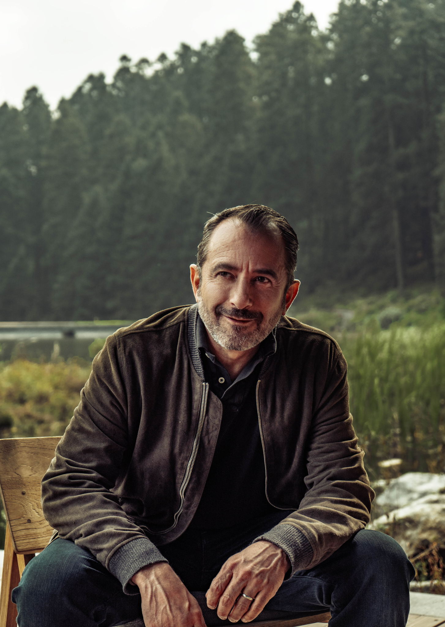 "El futuro de las ciudades está en crear espacios donde el bienestar y la conectividad coexistan. En Reserva Santa Fe, nuestra misión es ofrecer a las familias un lugar donde la tranquilidad, la naturaleza y las amenidades exclusivas se fusionen para mejorar su calidad de vida, sin sacrificar la proximidad a la ciudad." Armando Turrent, CEO de Reserva Santa Fe. "El futuro de las ciudades está en crear espacios donde el bienestar y la conectividad coexistan. En Reserva Santa Fe, nuestra misión es ofrecer a las familias un lugar donde la tranquilidad, la naturaleza y las amenidades exclusivas se fusionen para mejorar su calidad de vida, sin sacrificar la proximidad a la ciudad." Armando Turrent, CEO de Reserva Santa Fe.