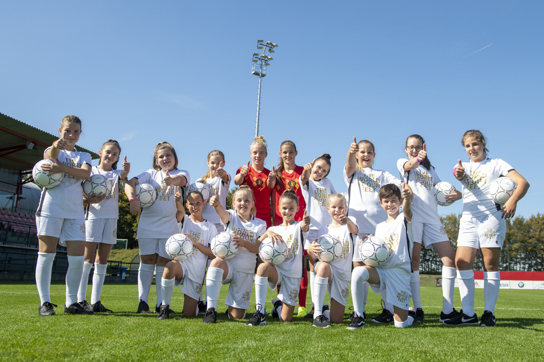 Les Red Flames invitent les jeunes filles de primaire sur la piste de « Love Football Dance »