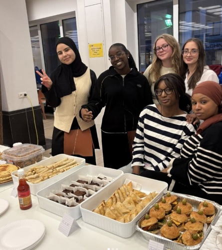 Dessertverkoop op campus Brussel