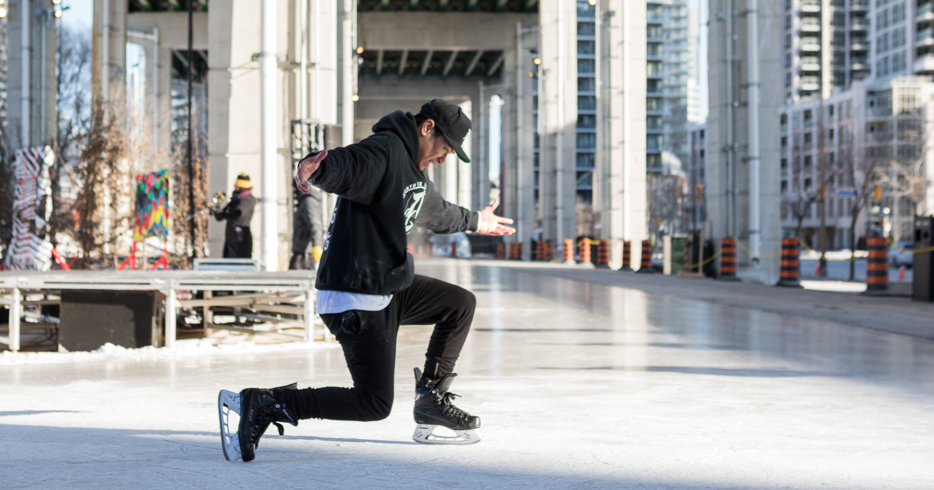Free Skate Lessons - The Bentway