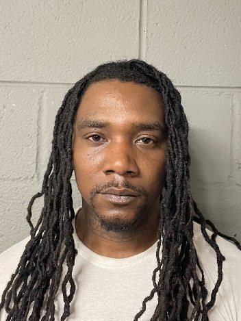 Kenyon White (M/34)