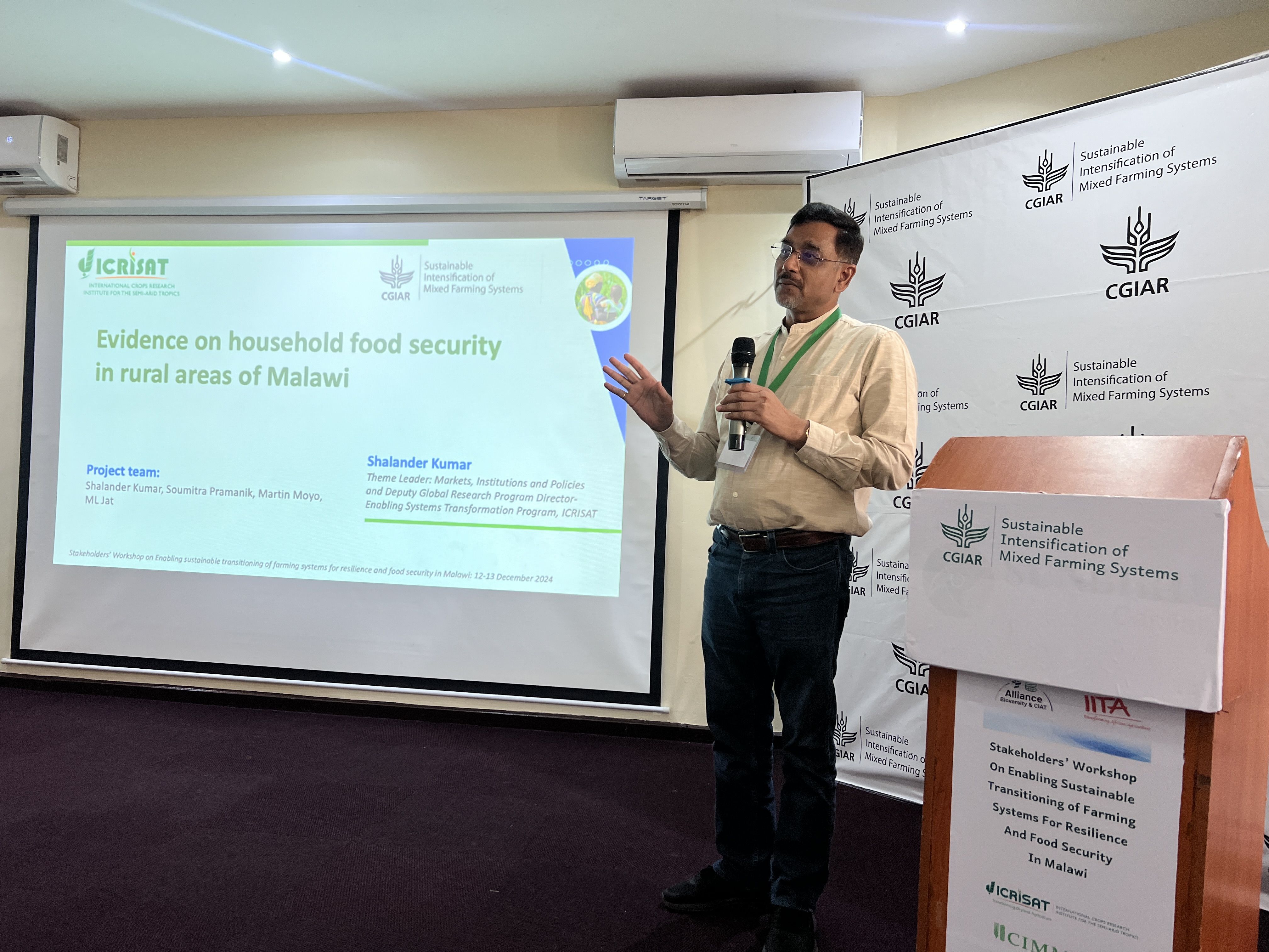 Dr Shalander Kumar, Cluster Leader for Markets, Institutions and Policy at ICRISAT, shares research findings, highlighting data as instrumental in strengthening the capacity of national partners to scale up technology adoption.