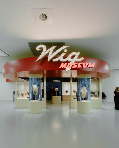 The Wig Museum, 2017, Collection of Maurice and Paul Marciano Art Foundation, Photo Evenbeeld