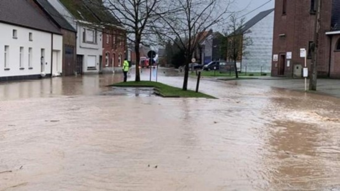 Le gouvernement flamand et les assureurs remboursent les dégâts causés par les eaux
