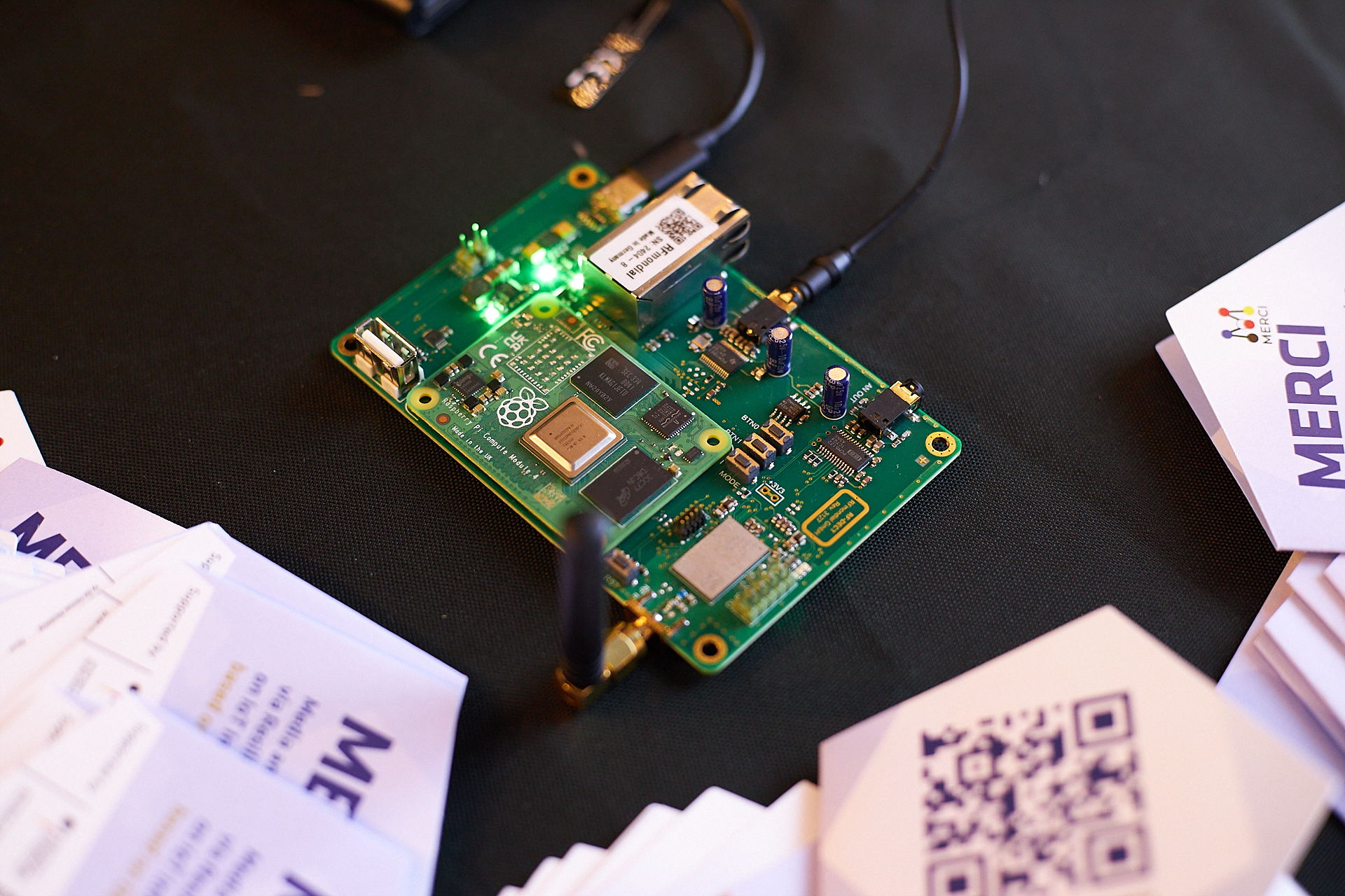 The DECT NR+ evaluation circuit board
(The picture was taken at the recent 5G Conference in Brussels, photo credit: Julia Jung)