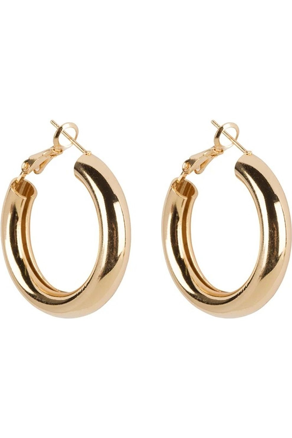 Juttu_FW23_Club Manhattan_Oorbel Coco Hoops Small_JUTTU_€17,95 Juttu_FW23_Club Manhattan_Oorbel Coco Hoops Small_JUTTU_€17,95