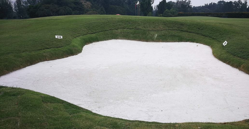 Newly refurbished bunker with SandStop™ lining at The Royal Selangor Golf Club in Malaysia.