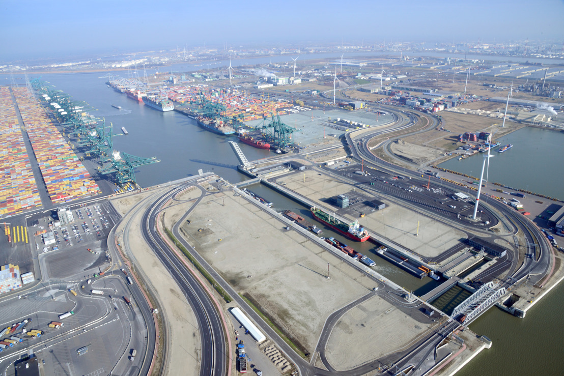 Reactie op de principiële goedkeuring door de Vlaamse regering voor extra containercapaciteit