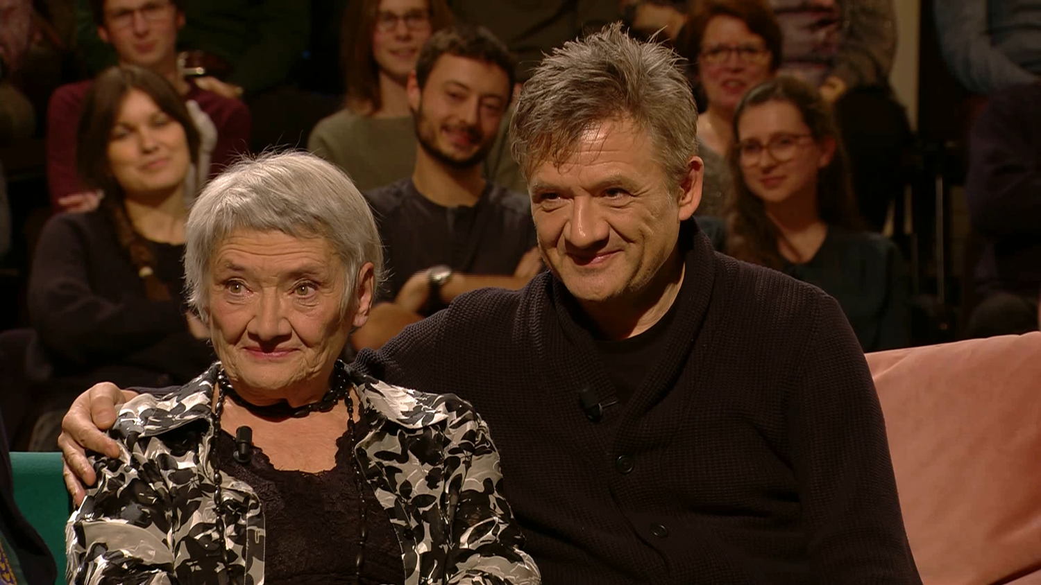 Suz Van Boekel, en zoon Bart Peeters in Van algemeen nut-(c)VRT
