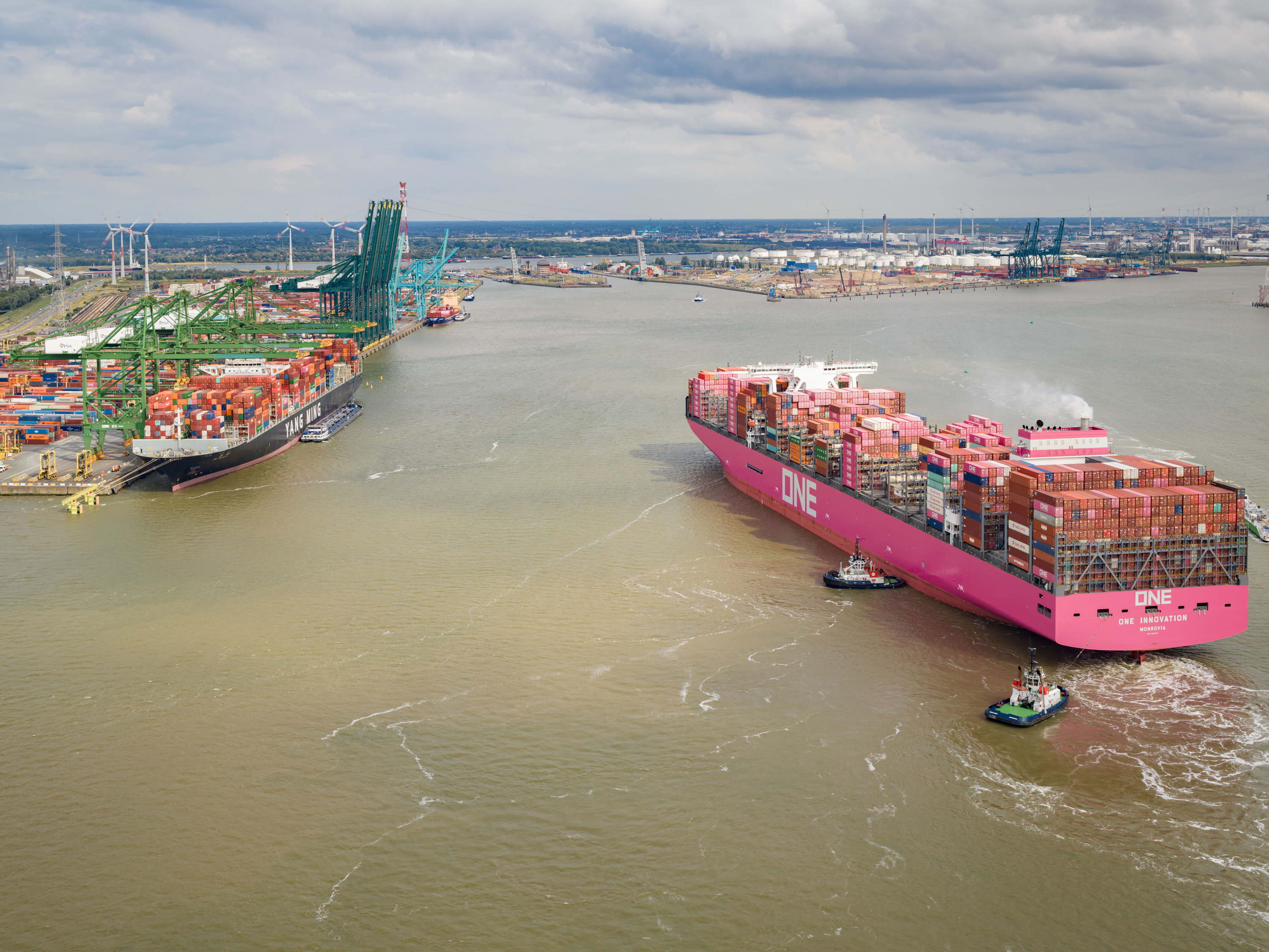World's third-largest container ship welcomed at PSA Noordzee Terminal