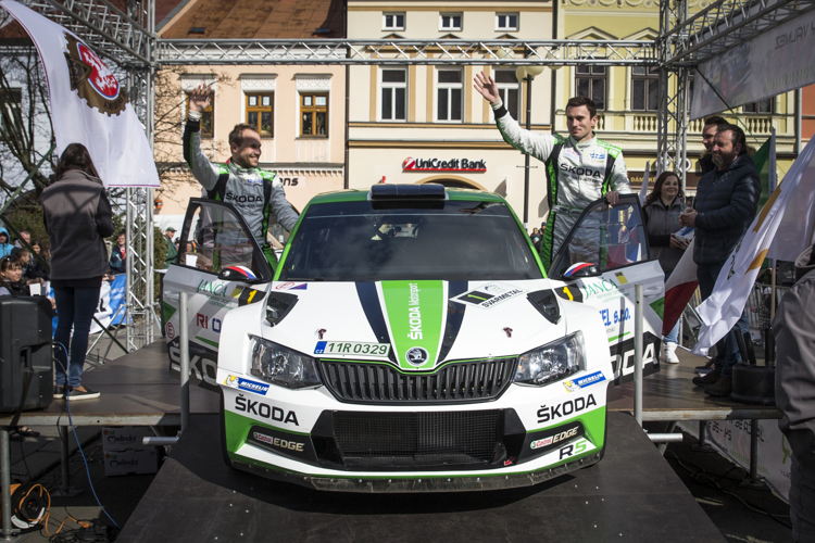 Leading the Czech Championship: Jan Kopecký/Pavel Dresler (ŠKODA FABIA R5).