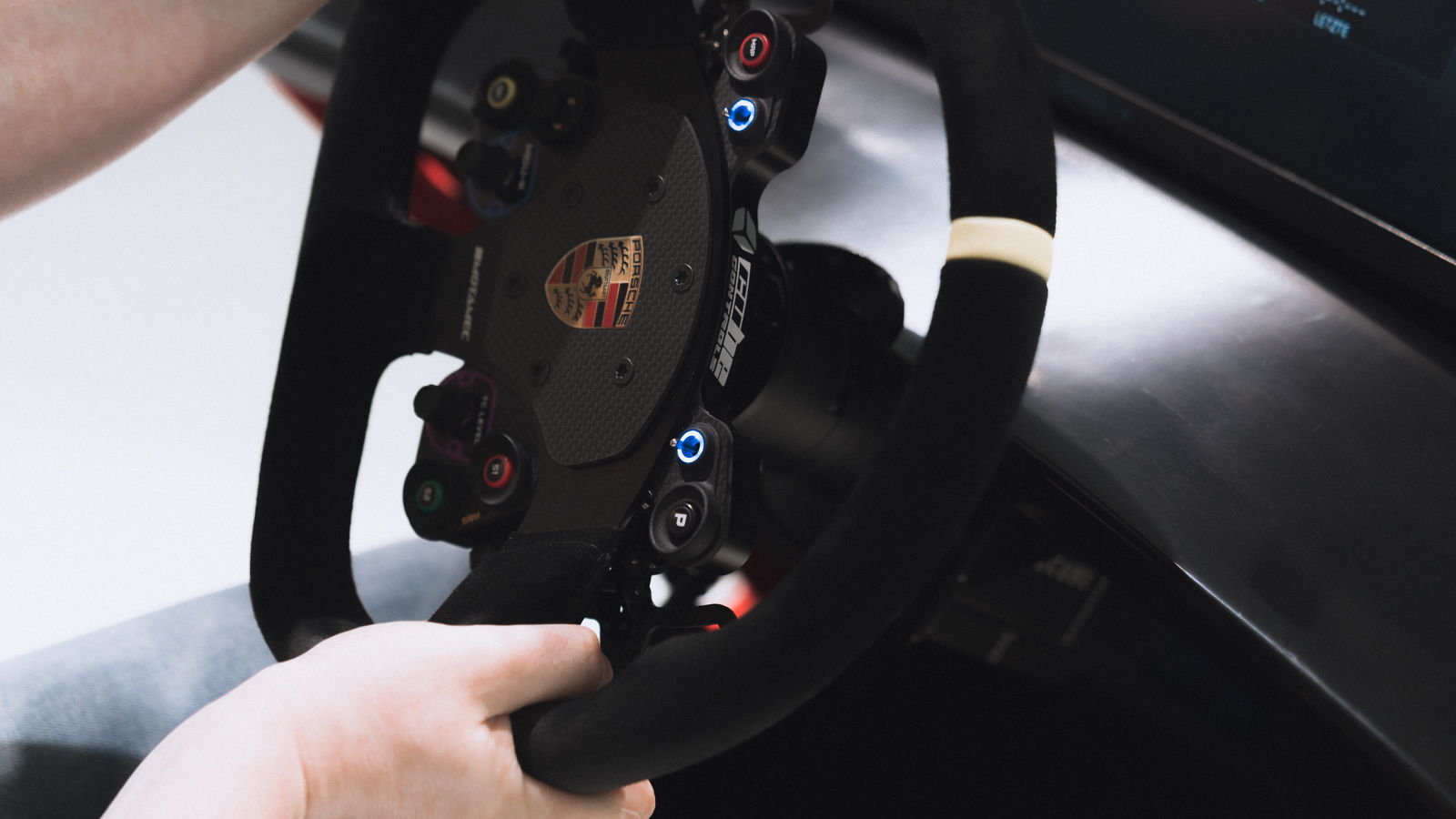GetCreativeWithPorsche: Cómo convertirse en piloto de simulador - Porsche  Newsroom ESP