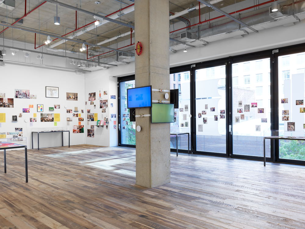 Installation view, ‘An Incomplete History of Printed Matter’s Art Book Fairs’, Hauser & Wirth New York, 22nd Street, until 29 October 2022. Courtesy Hauser & Wirth. Photo: Sarah Muehlbauer Installation view, ‘An Incomplete History of Printed Matter’s Art Book Fairs’, Hauser & Wirth New York, 22nd Street, until 29 October 2022. Courtesy Hauser & Wirth. Photo: Sarah Muehlbauer