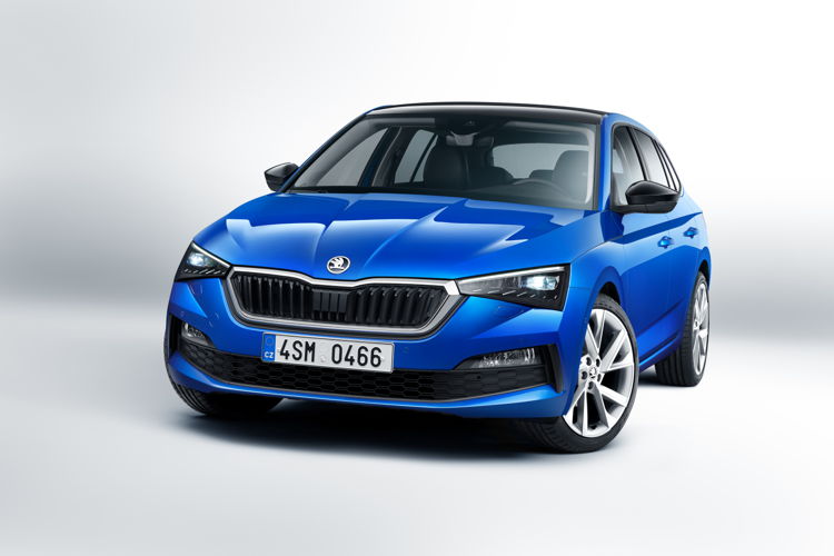 The ŠKODA SCALA completely redefines the compact car
segment for ŠKODA, combining high functionality with
state-of-the-art connectivity, an emotive design and a high
level of active and passive safety.