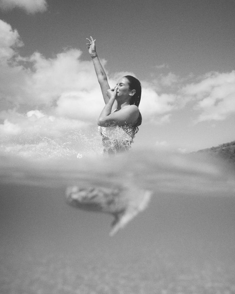 HUNKEMÖLLER SS25 M25 Q2 Swim Monica Underwater 0040 BW HUNKEMÖLLER SS25 M25 Q2 Swim Monica Underwater 0040 BW