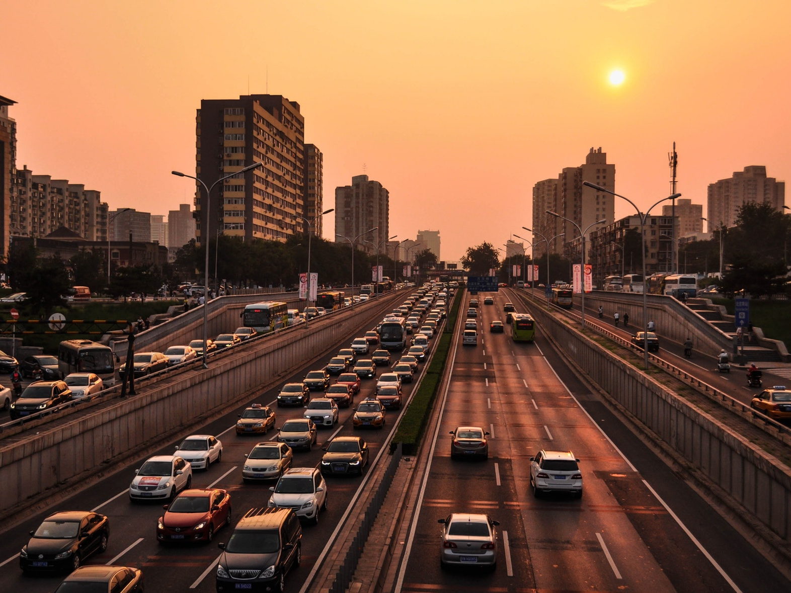 Los 10 mandamientos para ser un buen conductor en la ciudad