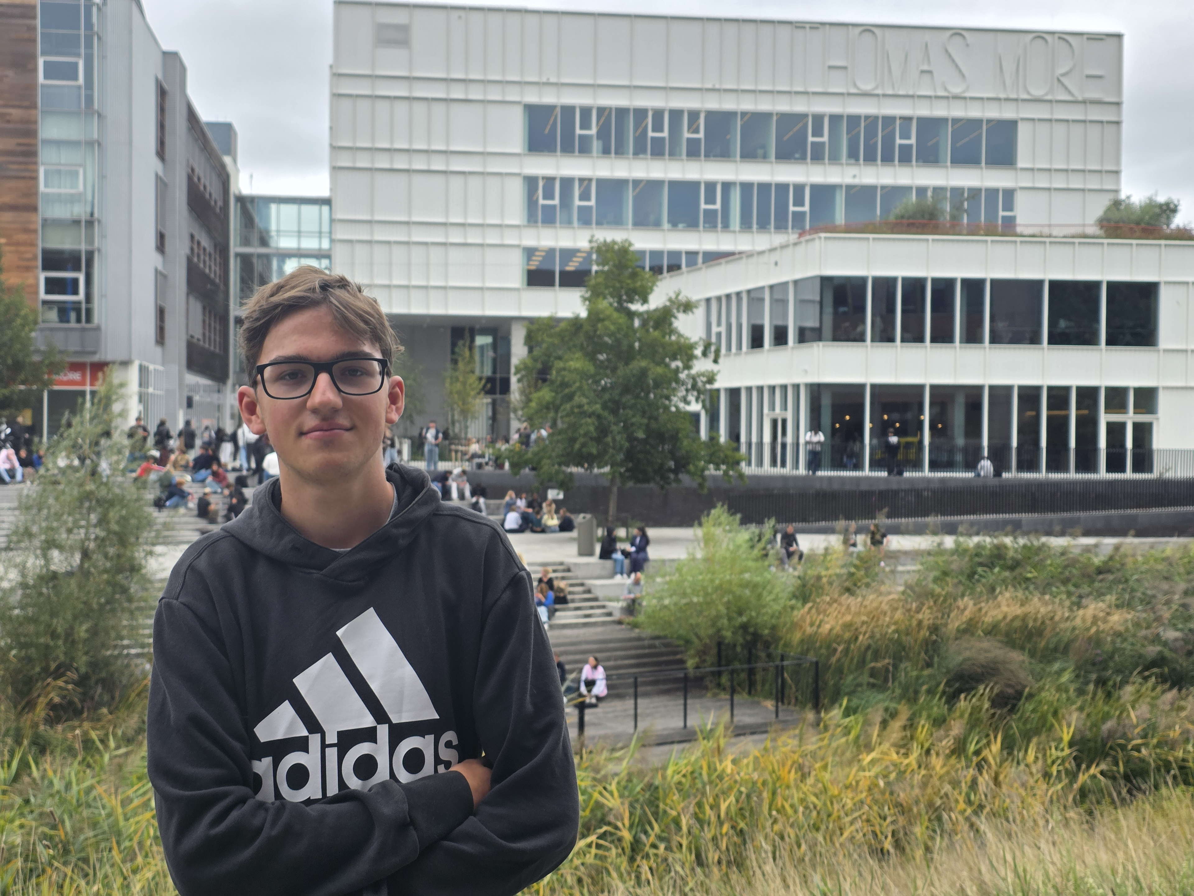 Laatstejaarsstudent Journalistiek trekt als fotograaf naar WK wielrennen in Rwanda voor … Mauritius