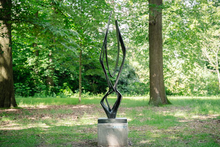 Barbara Hepworth, Cantate Domino, 1958 © the Barbara Hepworth estate – Photo: Tom Cornille Barbara Hepworth, Cantate Domino, 1958 © the Barbara Hepworth estate – Photo: Tom Cornille