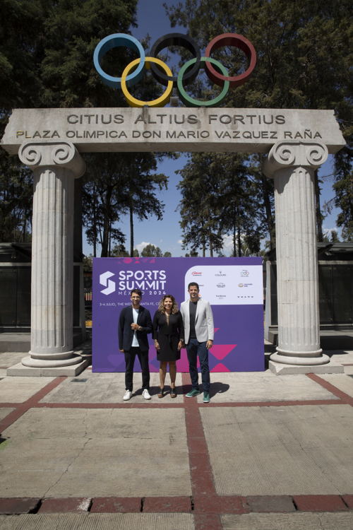Cory Crespo, María José Alcalá, Oso Trava