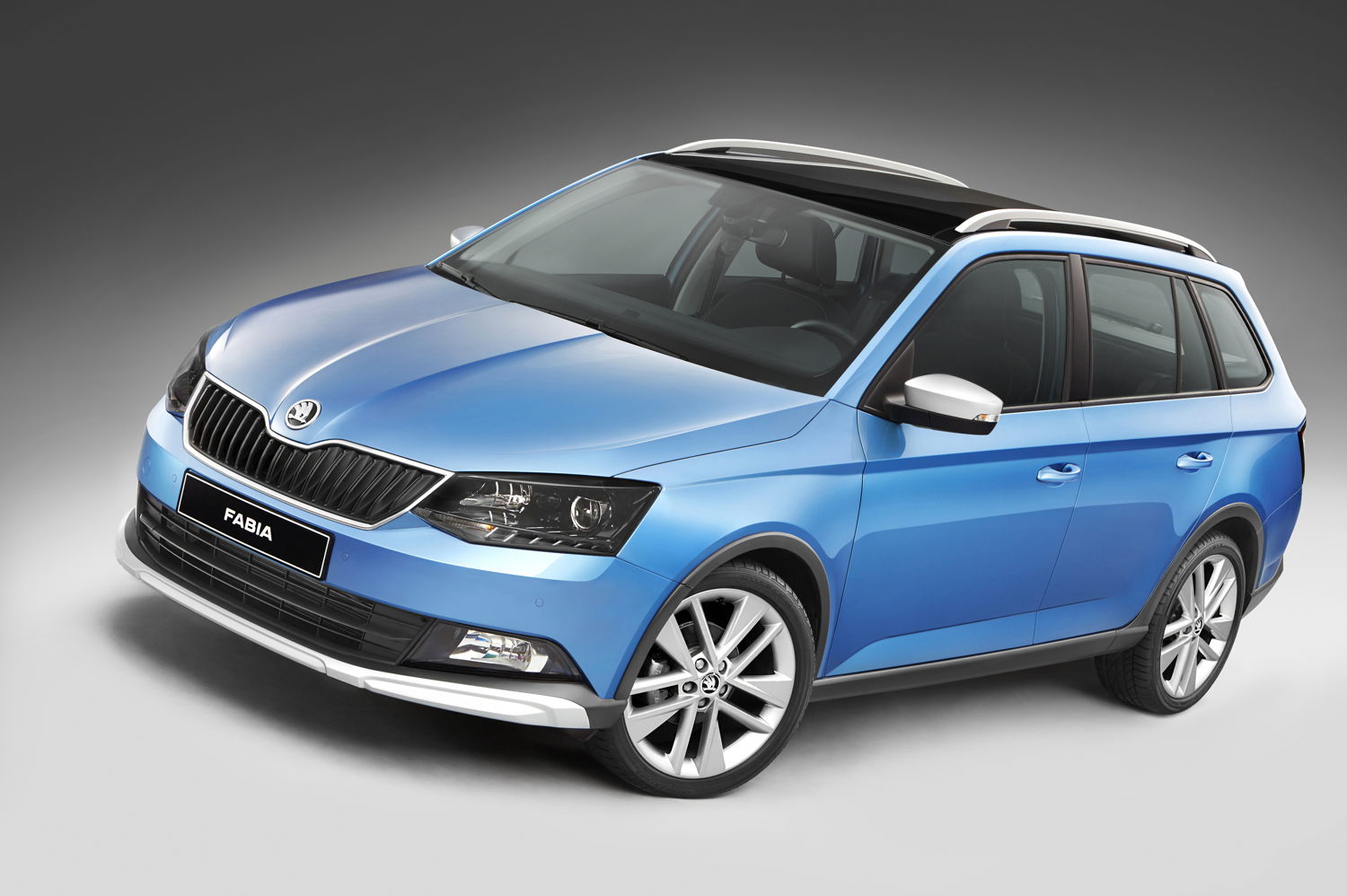 ŠKODA’s ScoutLine range is also growing: Alongside the Rapid and Rapid Spaceback ScoutLine, there is now the ŠKODA Fabia Combi ScoutLine – with its unique off-road look and attractive, practical equipment features.  