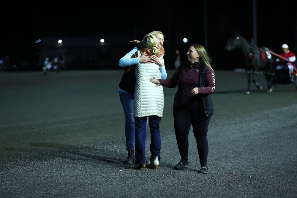 Chantal Mitchell celebrating Sweet Amira on October 14 2022 at Woodbine Mohawk Park (New Image Media)