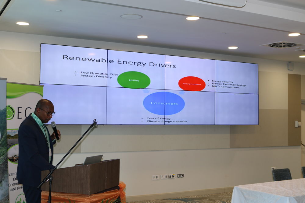 Ellsworth Dacon, Head of the Energy Unit of the Government of Saint Vincent and the Grenadines.