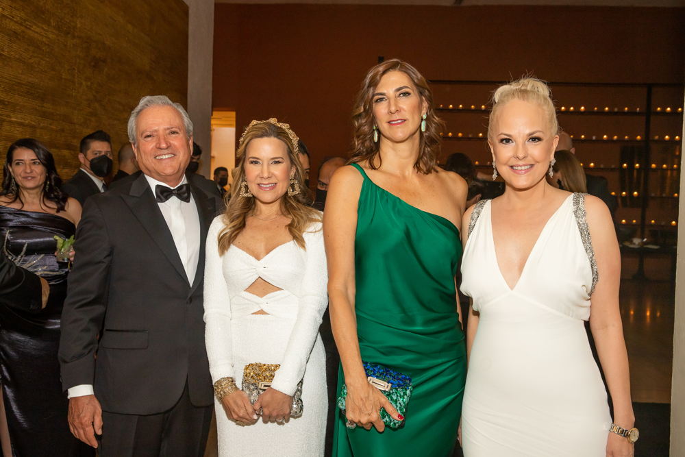 Alberto Pérez Madero, Marcela Santos, Cristina Lobeira, Yemille Valencia Alberto Pérez Madero, Marcela Santos, Cristina Lobeira, Yemille Valencia