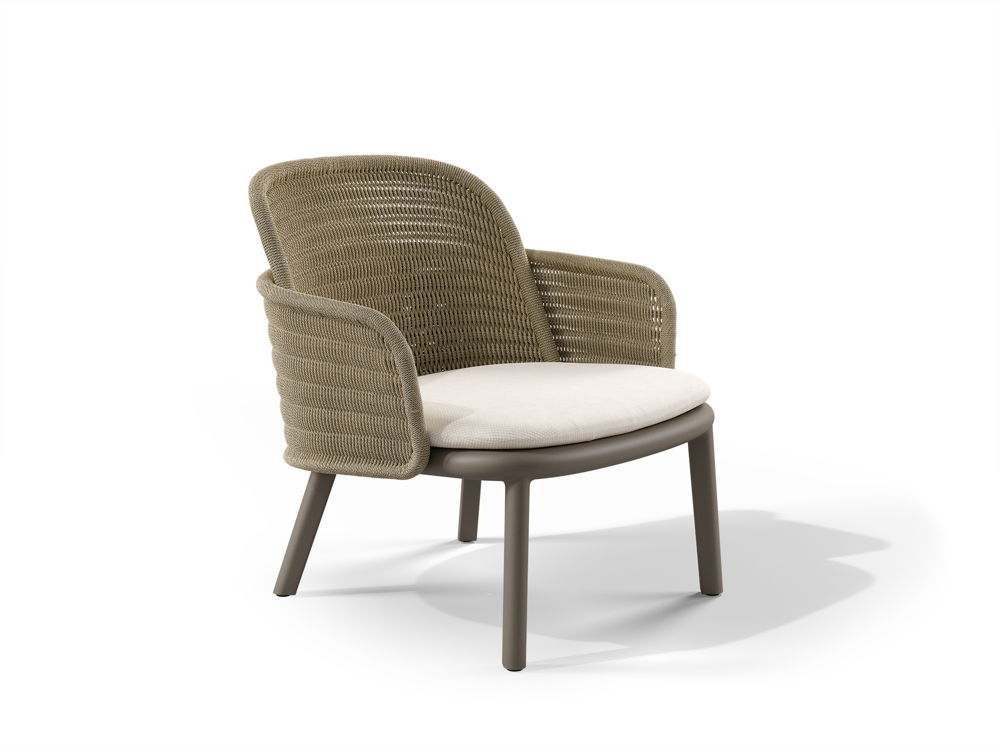 Tribù_2024_SURO_SURO_Lounge Chair_frame clay_weave hemp_shadow (1)_starting from €1650
