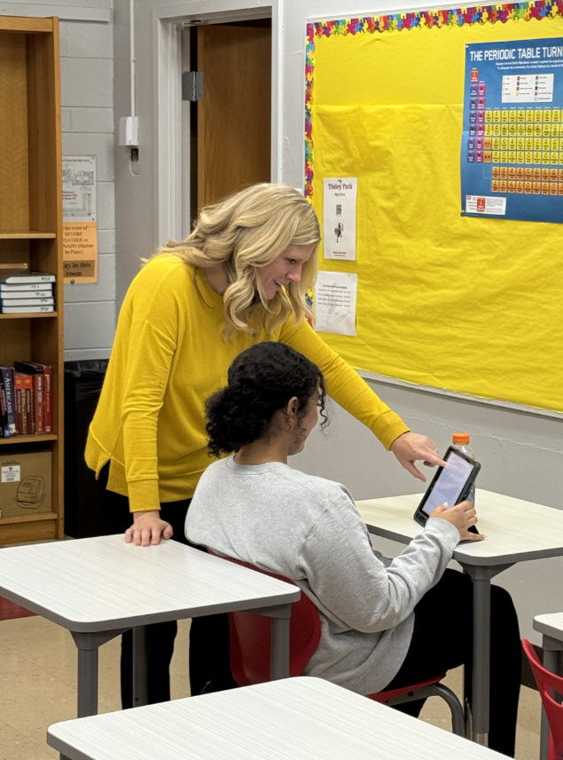 Lauren Brazel of Tinley Park High School wins Grand Prize of the Kleenex® Heroes of the Classroom program. Ms. Brazel has been a teacher for 19 years, with the last nine years as a special education teacher.